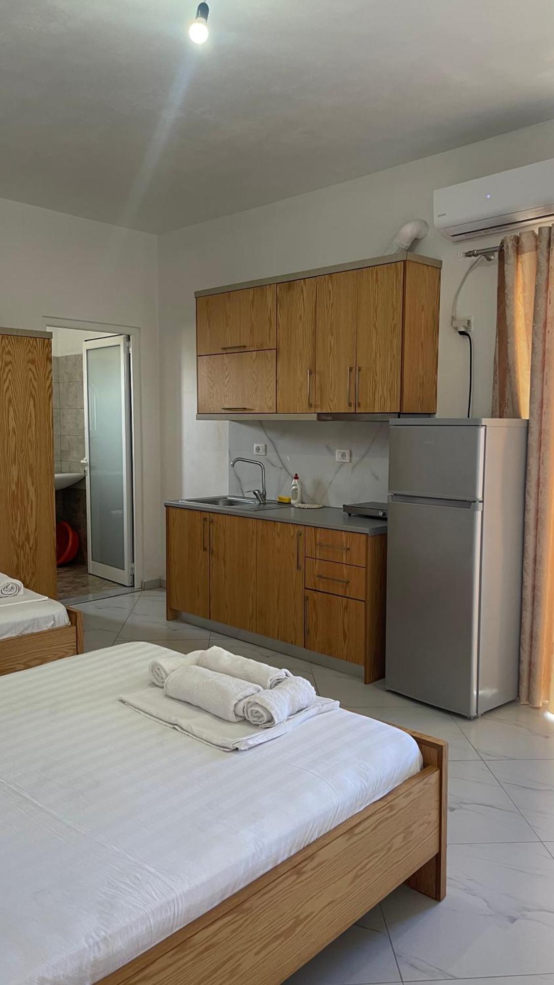 Olympia Guesthouse Ksamil Buitenkant foto